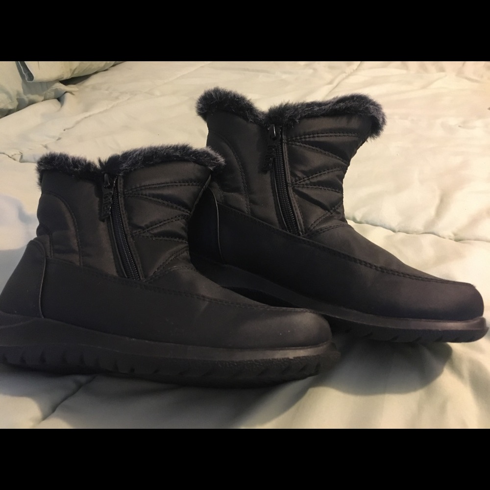 Totes women’s boots